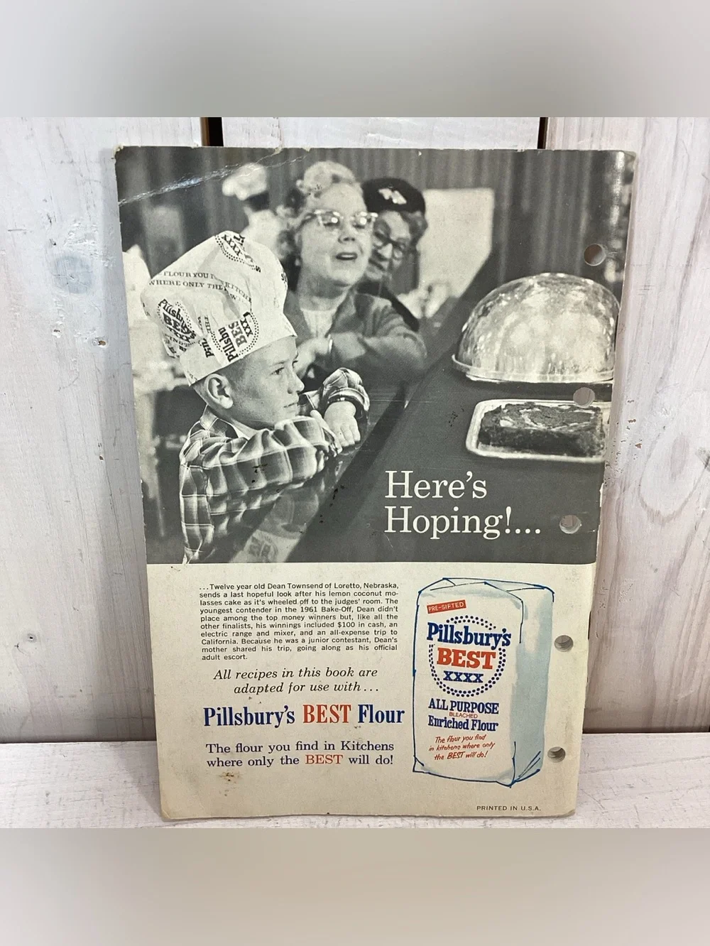 Lot of 8 Pillsbury Cookbooks, Recipes, Vintage & Contemporary